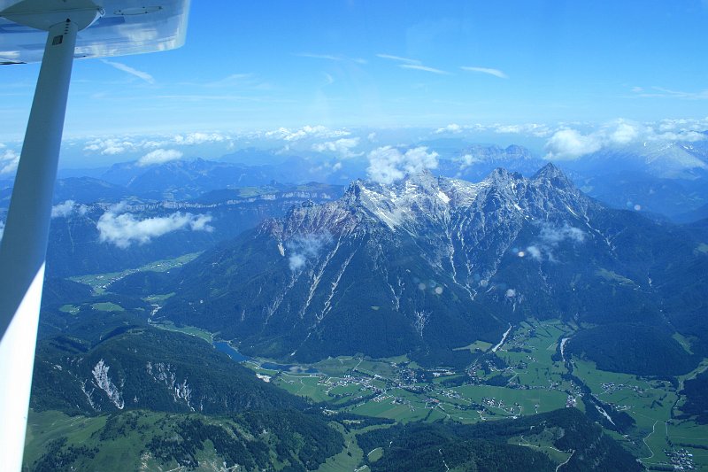 005.JPG - ... damit man über die Berge kommt.