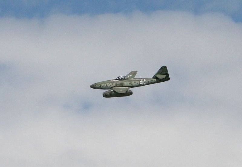 039.JPG - ... Me 262...