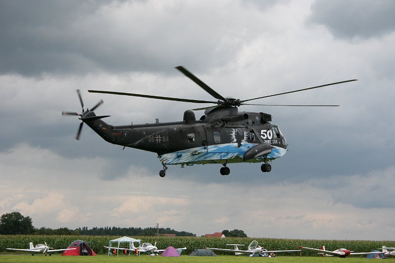 048.JPG - Die Bundeswehr war auch da. Hier die Marine mit einem Seahawk.